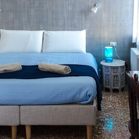 Appartamento Azzurro Two Bathrooms Venedig Exteriör bild